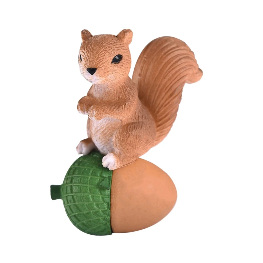 4pcs/Set Lovely Squirrel Family Model Cartoon Animal Figurine Dollhouse Cake Home Decor Kid Miniature Garden Decoration Playset