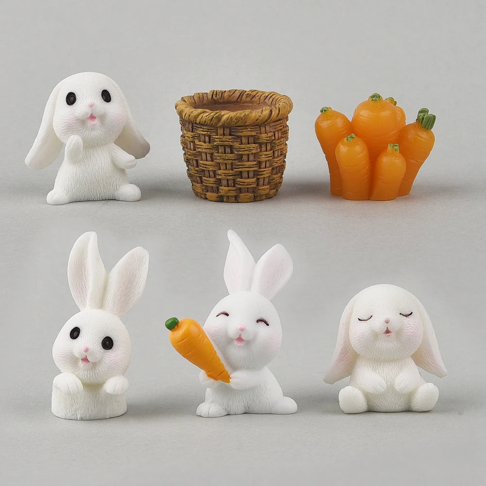 4pcs/Set Lovely Squirrel Family Model Cartoon Animal Figurine Dollhouse Cake Home Decor Kid Miniature Garden Decoration Playset