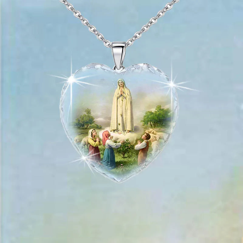 Big Heart Shape Glass Pendant Necklace Christian Jesus Parten Charm Necklace For Women Silver Color Link Chain Women Jewelry