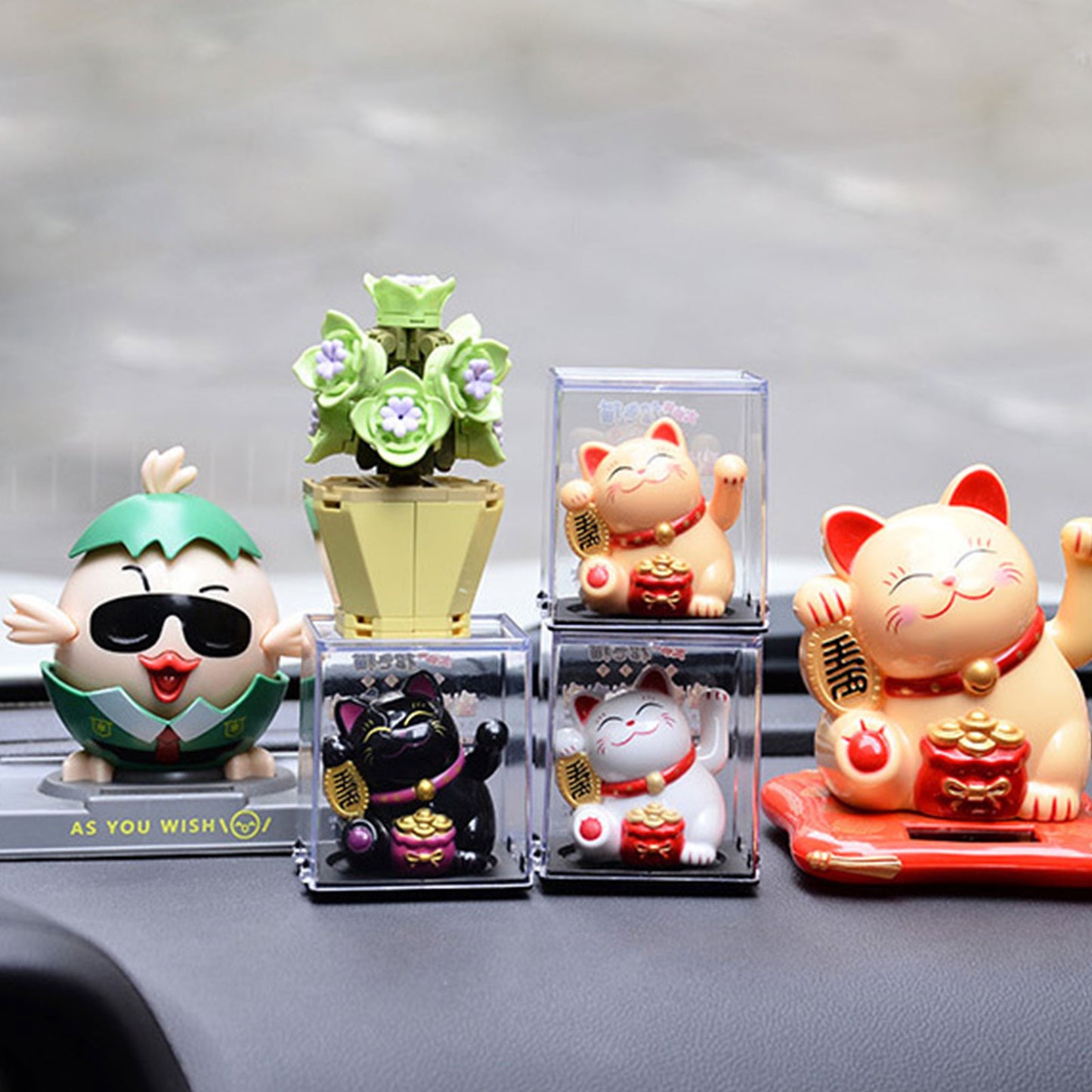 Solar Powered Maneki Neko Lucky Cat Welcoming Chinese Lucky Cat Waving Hand Beckoning Fortune Cat Figurines For Home Decor