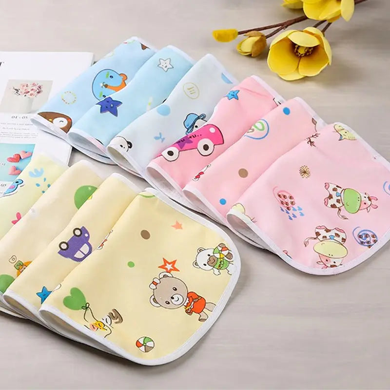 Baby Bibs Cotton Thickening Water Absorption Waterproof Bibs Baby Feeding Protection Burp Cloths Cartoon Pattern Fit Baby Stuff