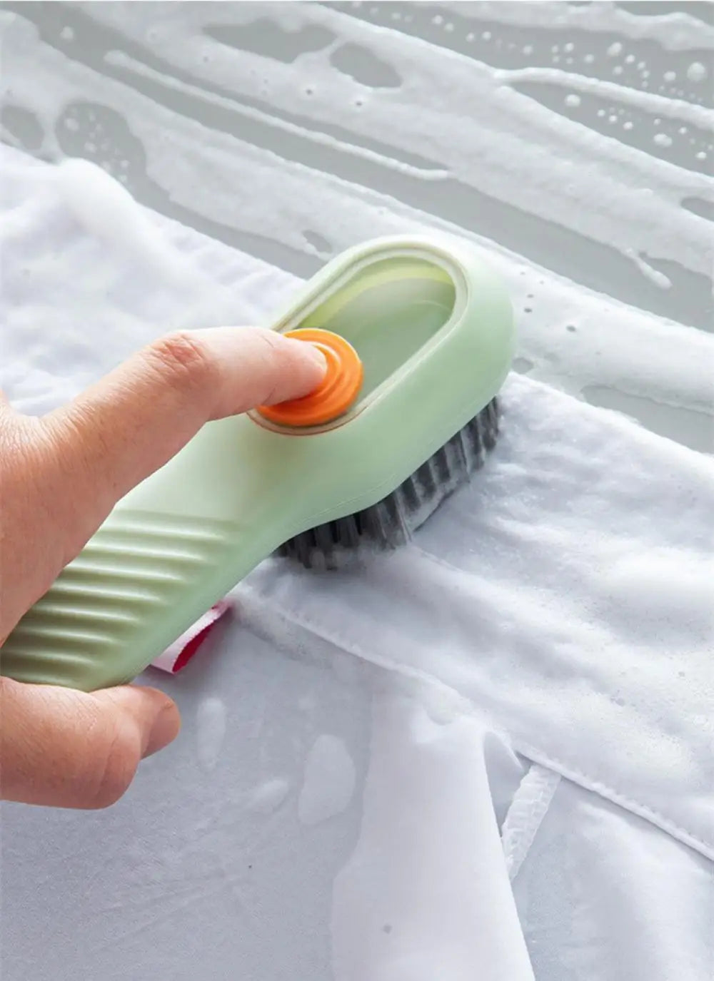 Automatic Liquid Discharge Shoe Brush Multifunction Deep Cleaning Soft Bristles for Household Laundry Kitchen Cleaning Brush