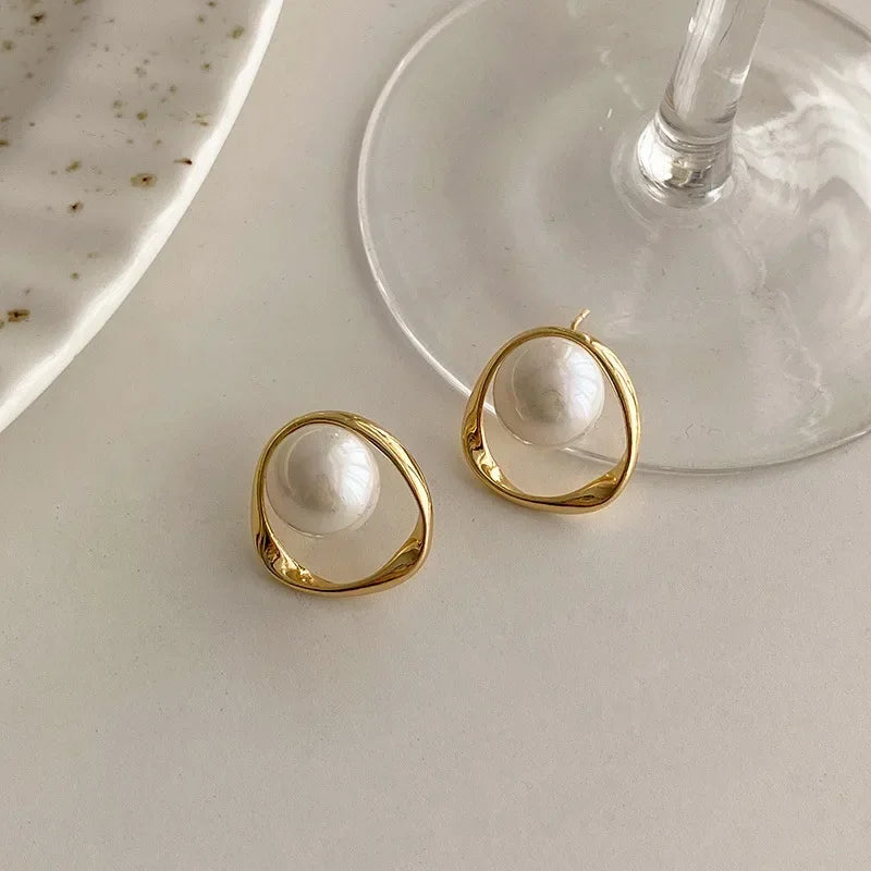 Imitation Pearl Earring for Women Gold Color Round Stud Earrings Korean Delicate Irregular Design Unusual 2023 Fashion Jewelry