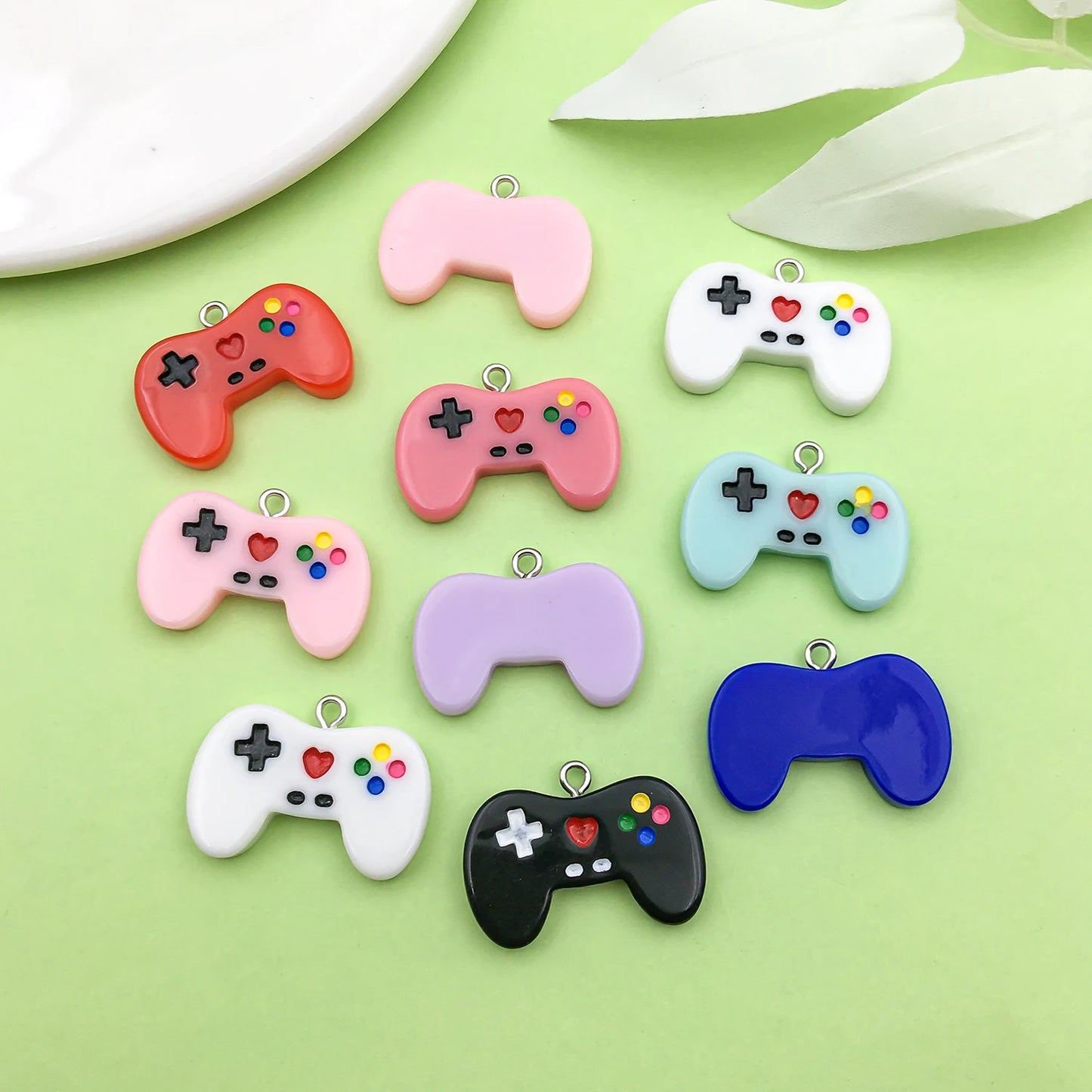 Random 10pcs 28*19mm Colorful Resin Charms Cartoon Game Controller Design Pendants for DIY Jewelry Making Accessories