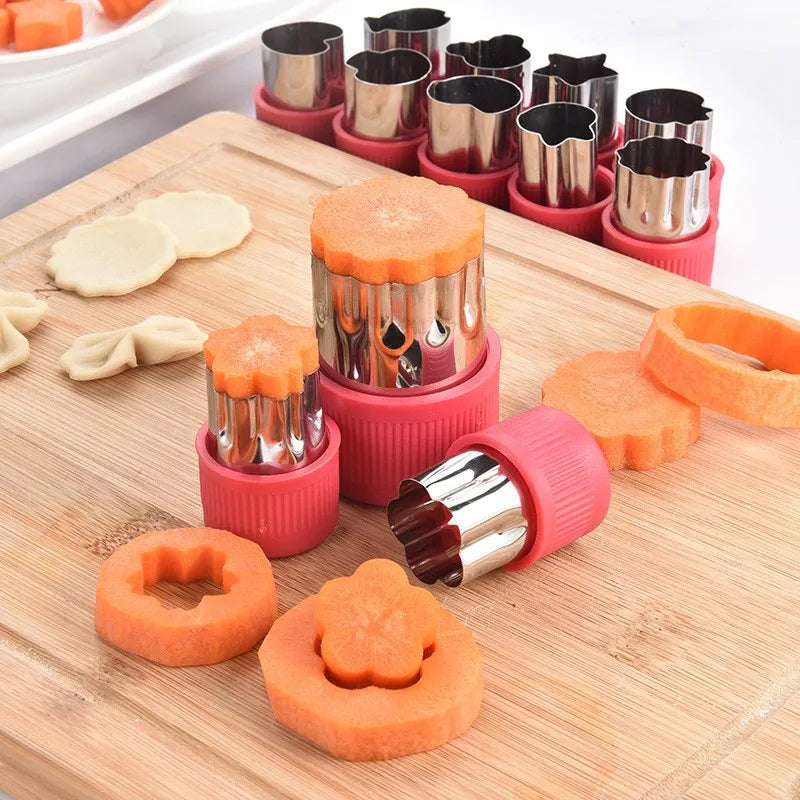 12Pcs/Set Vegetables Mould Kitchenware Kids Food Vegetables Cutter Heart Flower Animal Cartoon Shape Baking Kitchen Gadgets Tool