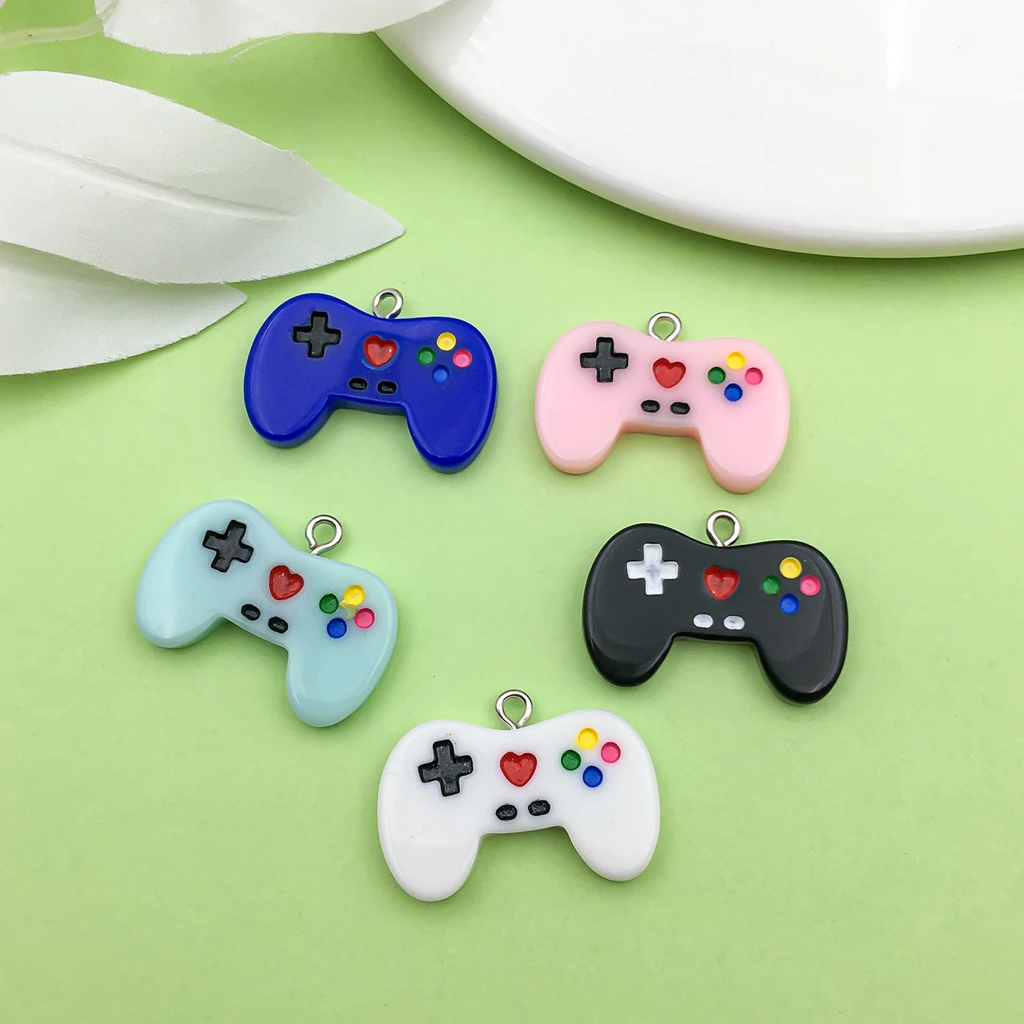 Random 10pcs 28*19mm Colorful Resin Charms Cartoon Game Controller Design Pendants for DIY Jewelry Making Accessories