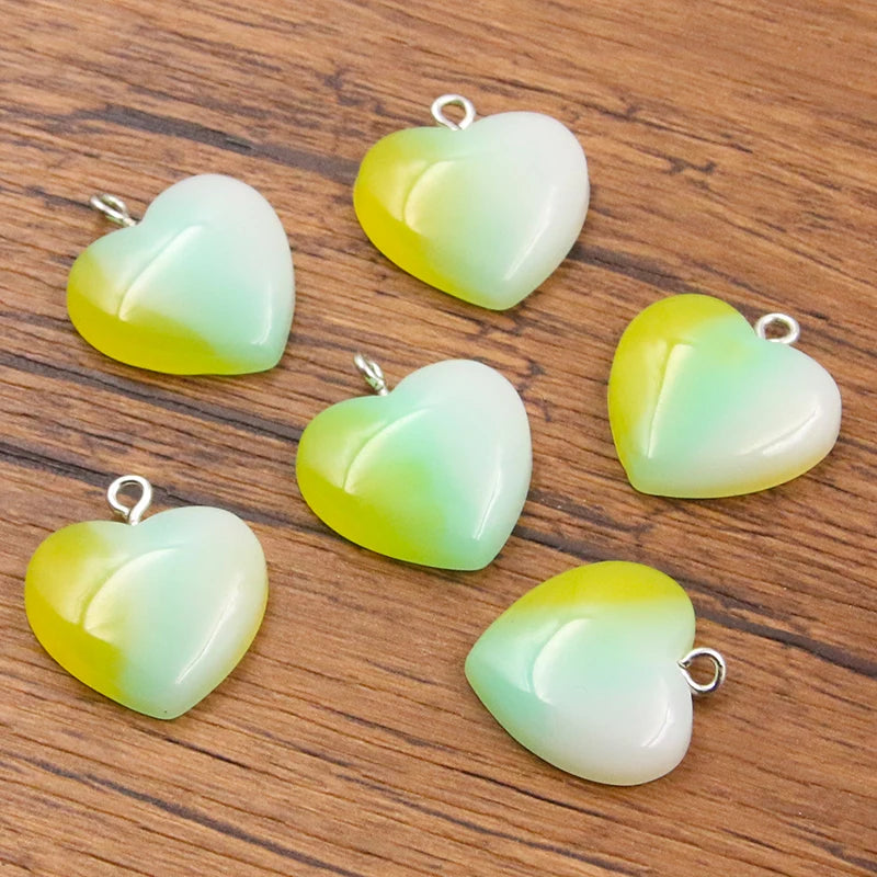 10Pcs 21*23mm 4 Color Gradual Heart Resin Earring Charms Diy Findings 3D Phone Keychain Bracelets Pendant For Jewelry Making