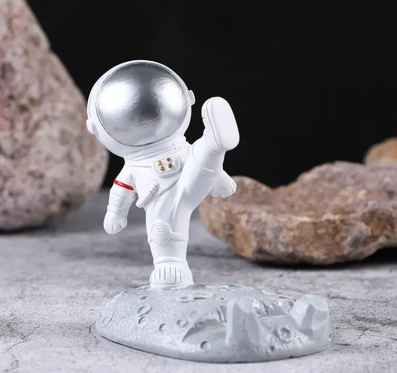 Office Desk Decoration Nordic Style Astronauts Mobile Phone Stand Holder Ornaments Resin Spaceman Bracket Toys Gift