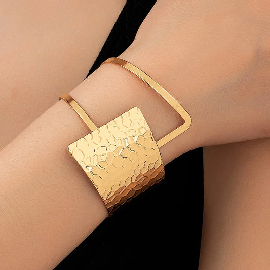 Geometric Open Bracelet for Women Fashion Heart Bracelets Personality Jewelry Luxury Exaggerated Female Bangle Accessories