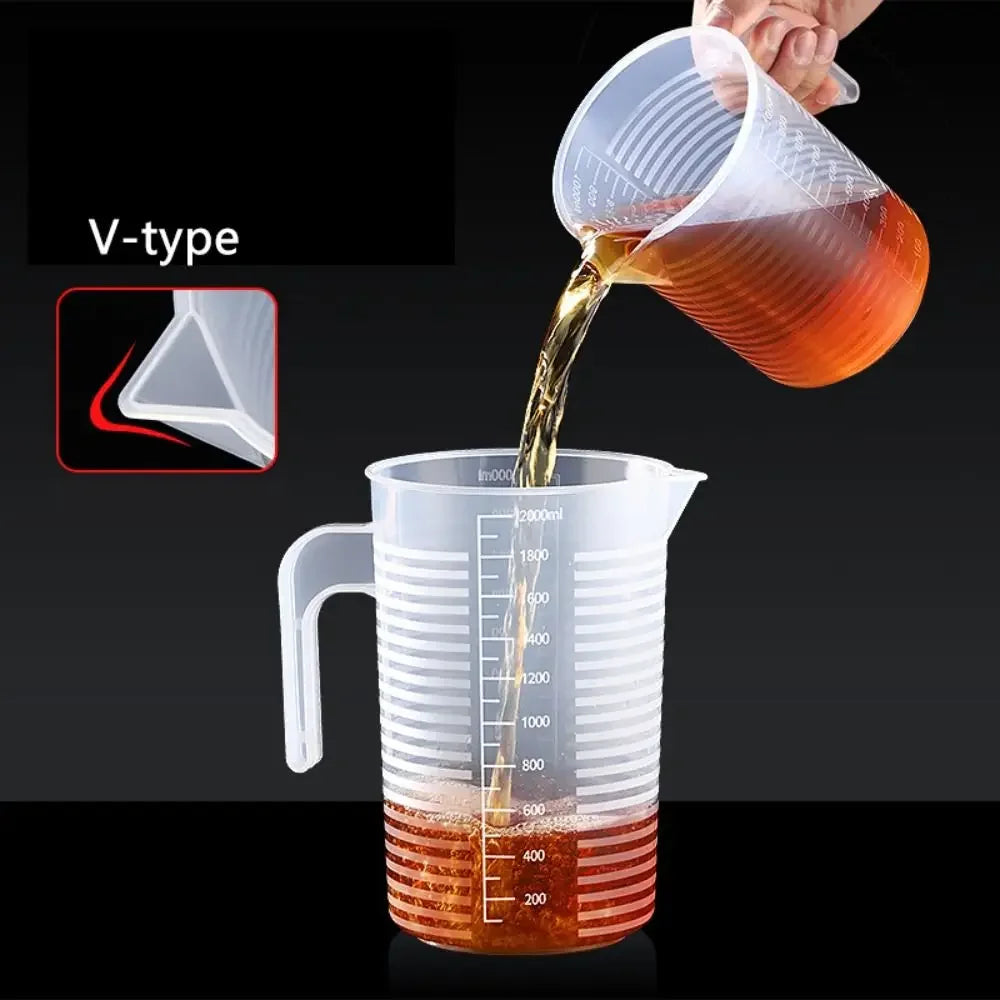 100-5000ml Thickened Plastic Measuring Cup with Scale Food Grade Measuring Cup Experimental Measuring Cup Beaker Plastic Cup