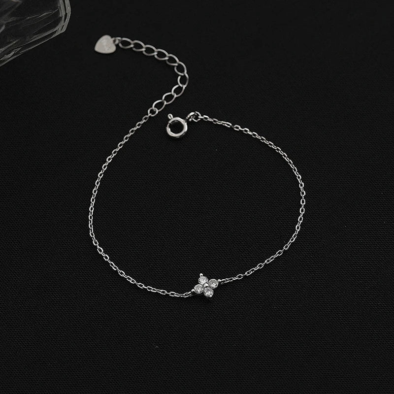 ANENJERY Zircon Four Leaf Flower Chain Bracelet for Women Niche Simple Desgin Party Jewelry Accessories