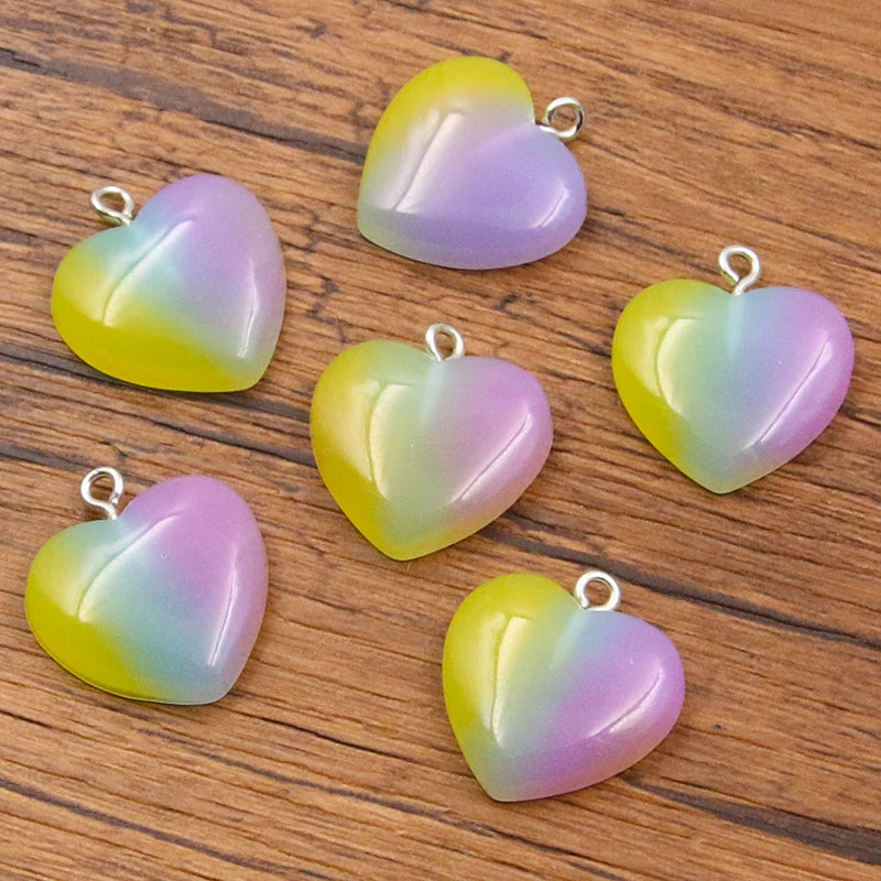 10Pcs 21*23mm 4 Color Gradual Heart Resin Earring Charms Diy Findings 3D Phone Keychain Bracelets Pendant For Jewelry Making