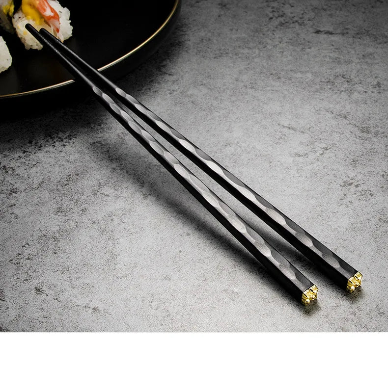 5 Pairs Japanese Chinese chopsticks Sushi Sticks Reusable  Korean Chopsticks Set Healthy Alloy Tableware Palillos Chinos