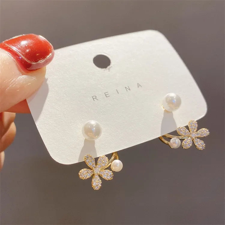 2024 New Korean Light Luxury Imitation Pearl Flower Stud Earrings For Women Fashion Crystal Elegant Jewelry Party Gifts