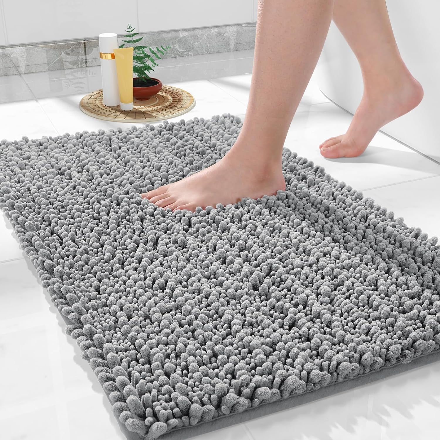 Bathroom Rug Mat 24 X 17, Extra Soft Non Slip Absorbent Water Bath Rug, Quick Dry Machine Washable Chenille Shaggy Shower Mat, Bath Mat for Bathroom Floor, Home Decor Accessories, Grey