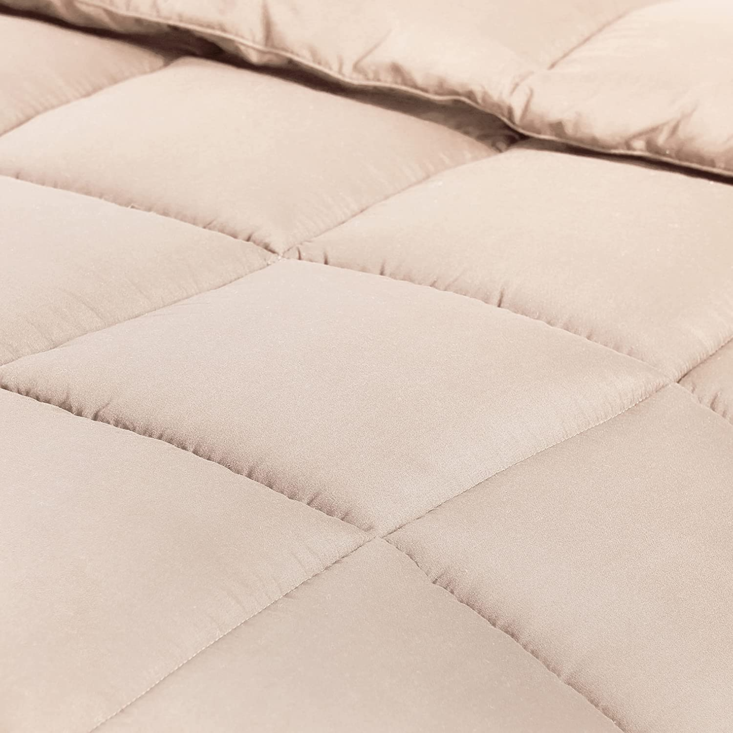  All Season 250 GSM Comforter - Soft down Alternative Comforter - Plush Siliconized Fiberfill Duvet Insert - Box Stitched (King/Cal King, Beige)
